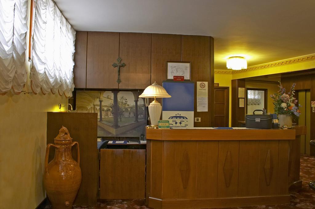 Hotel Quattro Strade Garbagnate Milanese Extérieur photo